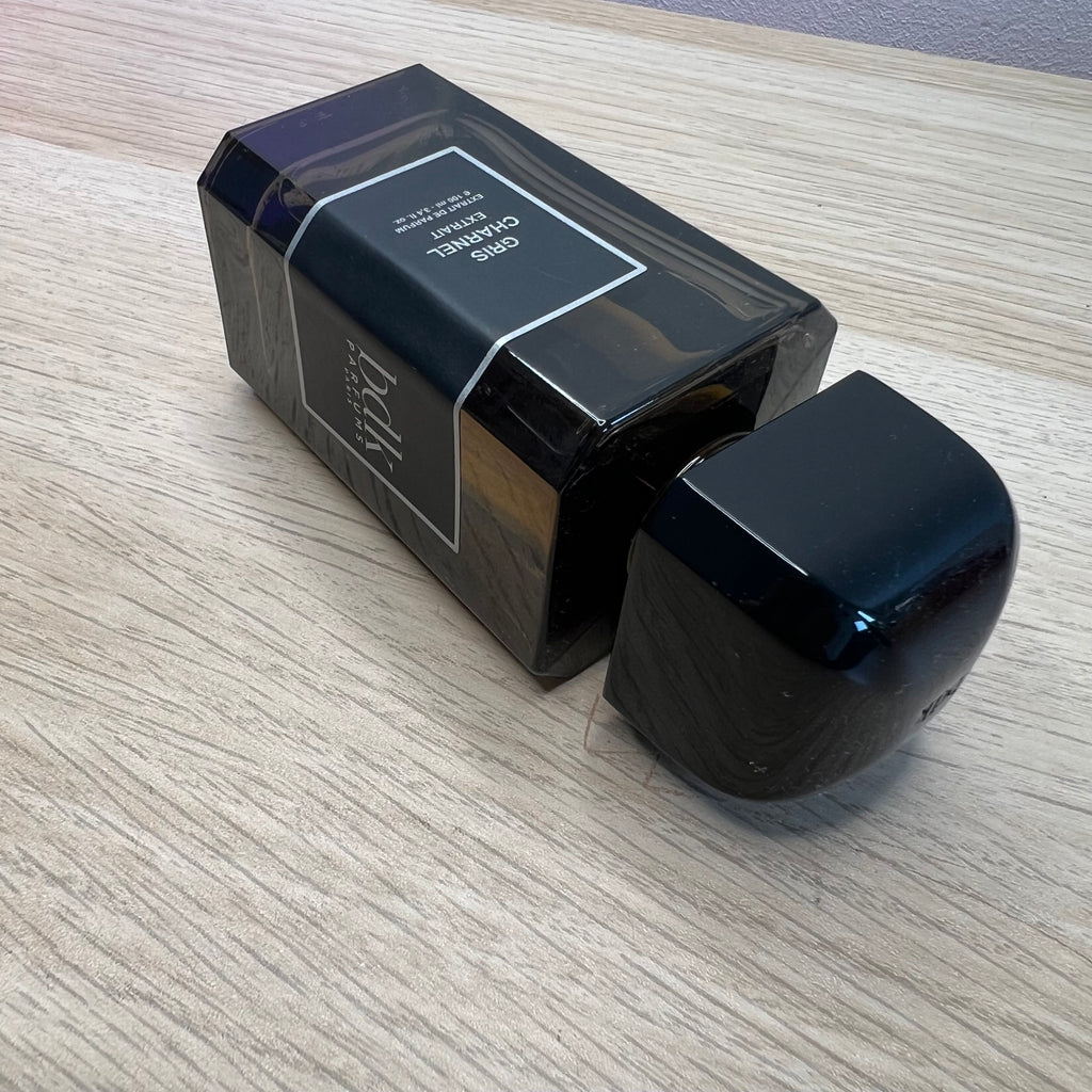 Gris charnel – extrait de parfum (100 ml, 95% restant, avec boîte) | BDK PARFUMS