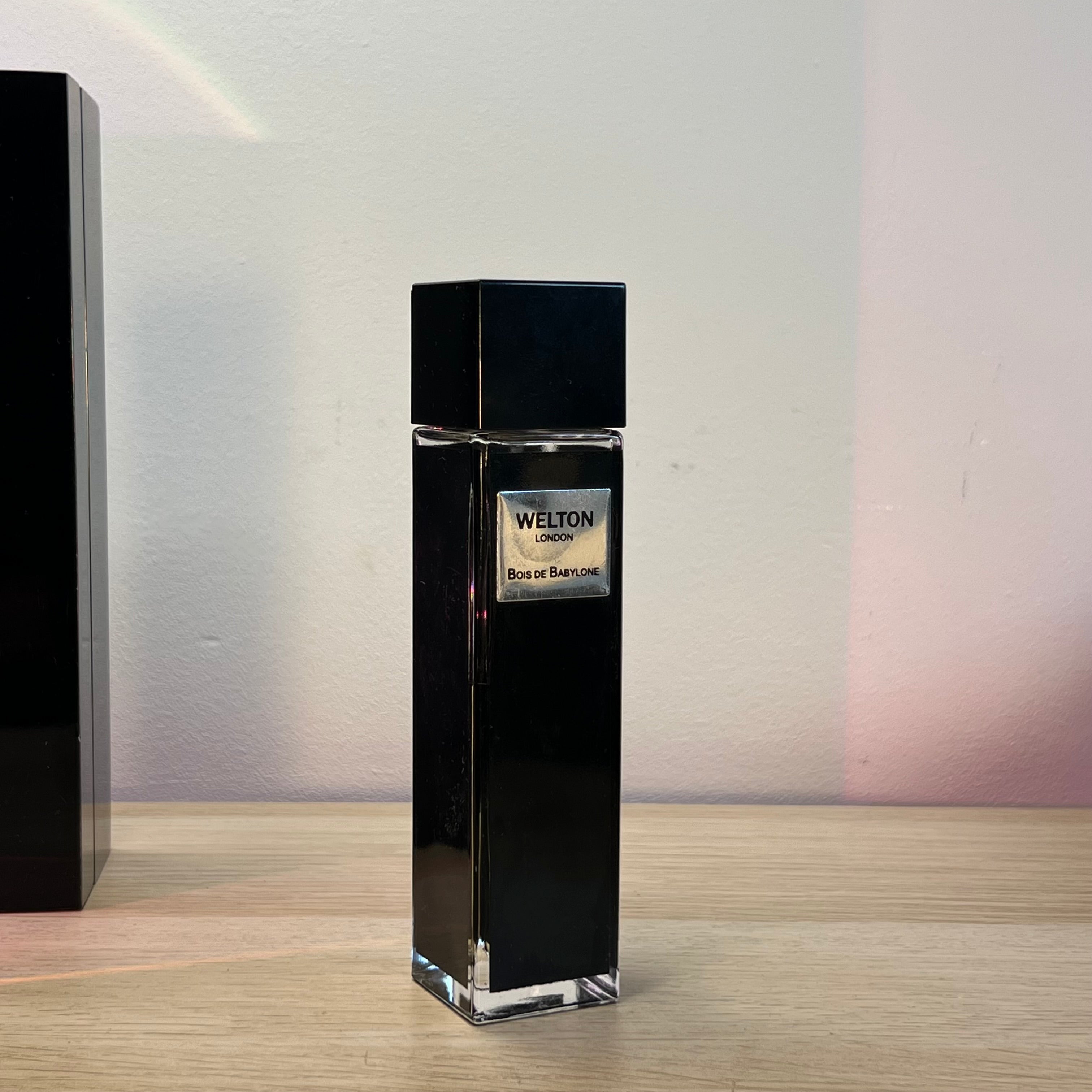 Bois de babylone – (EDP) (100 ml, 50% restant, avec boîte) | Welton London