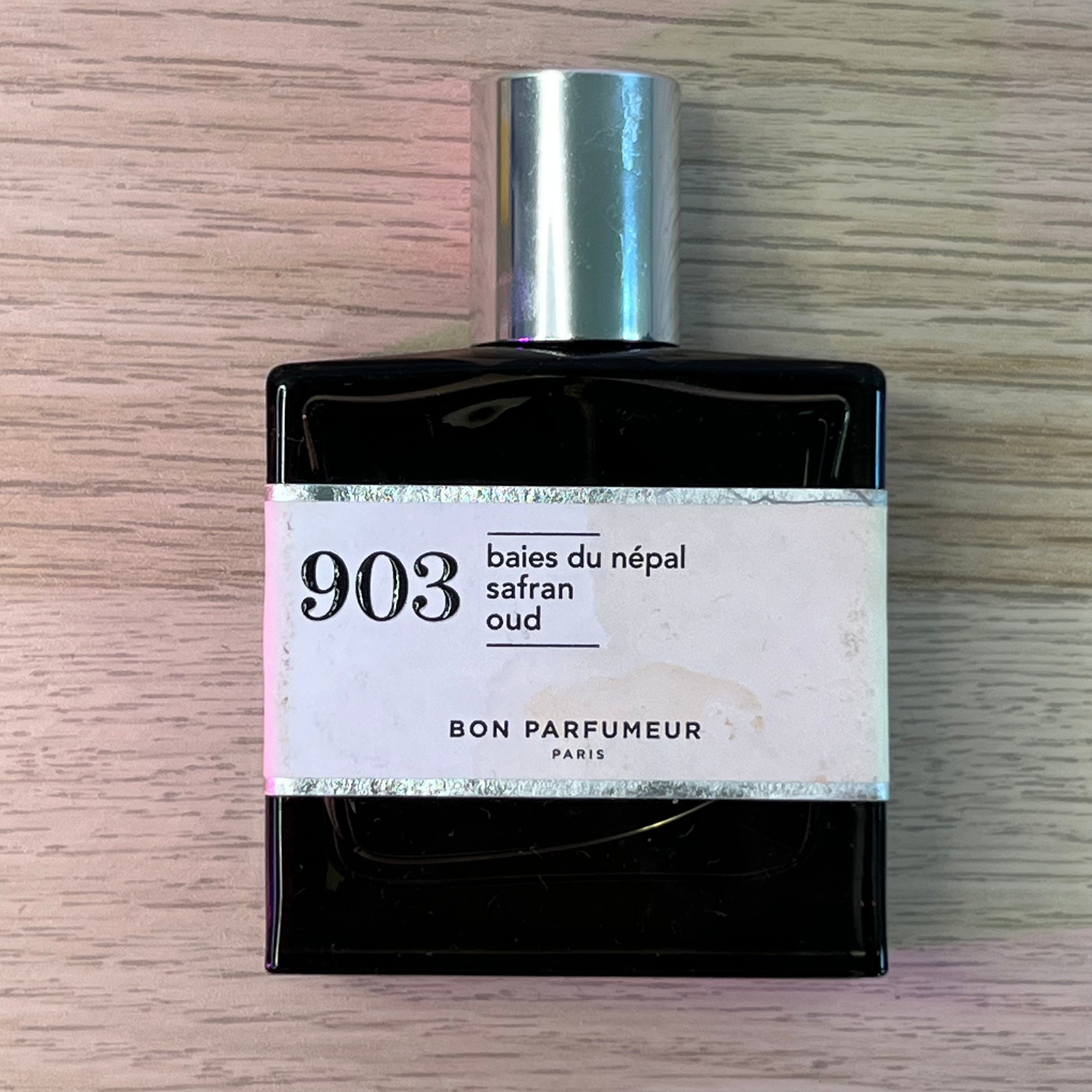 Bon Parfumeur – 903 | Oud, Cannelle & Vanille (30 ml – 80%, étiquette abîmée)